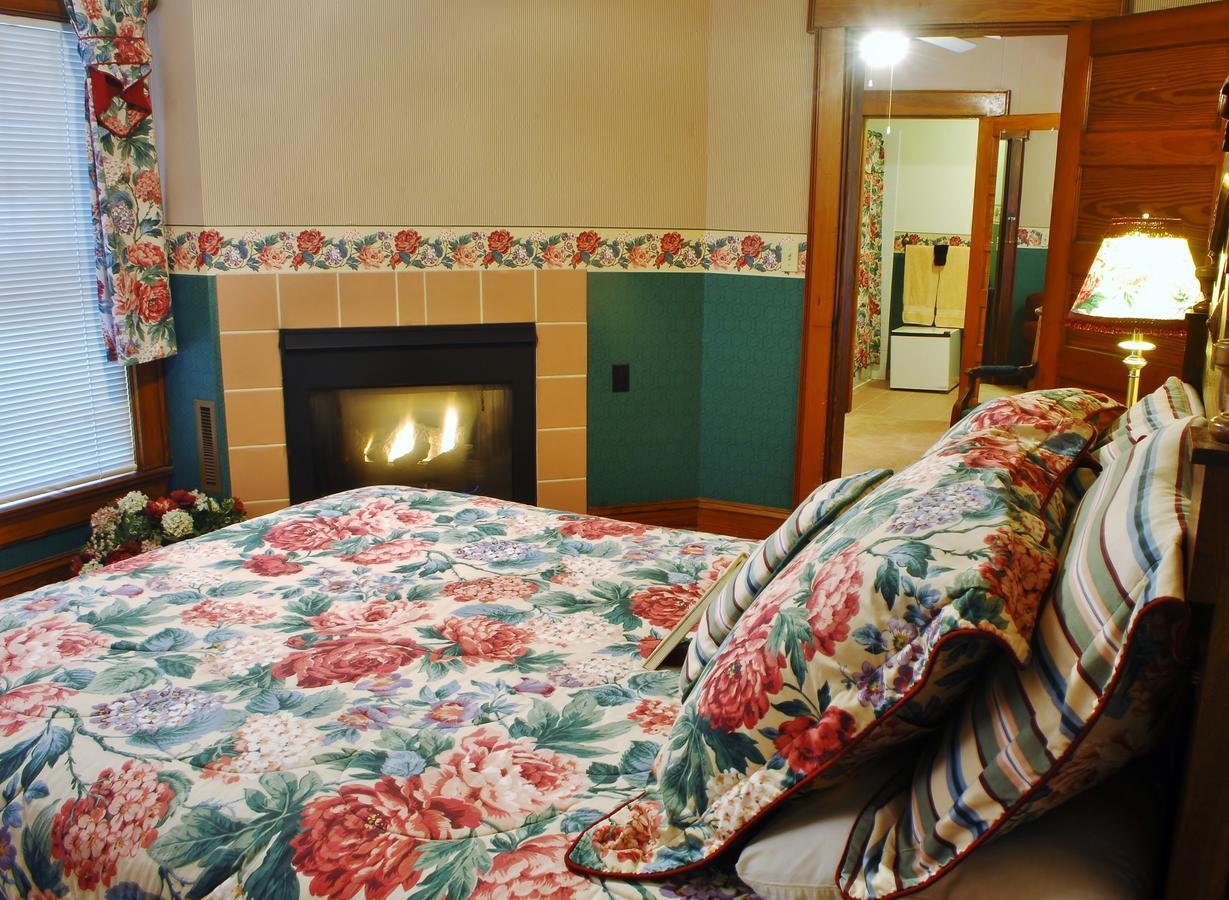 Arbor Hill Inn La Porte Dış mekan fotoğraf